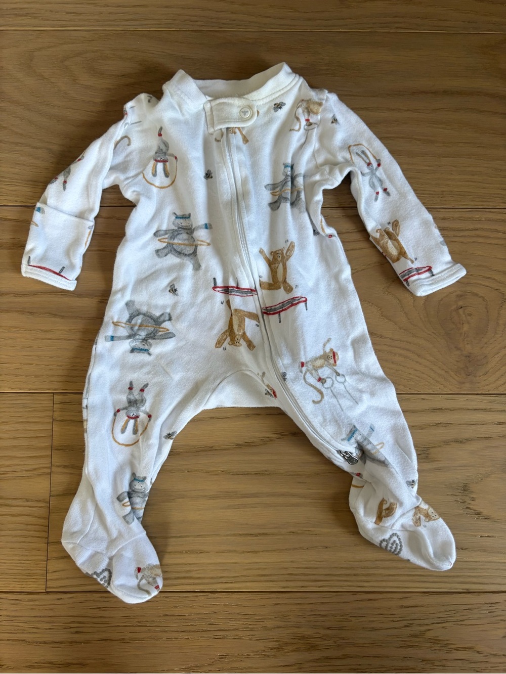 Burt’s Bees Baby pajamas - size 0-3 months